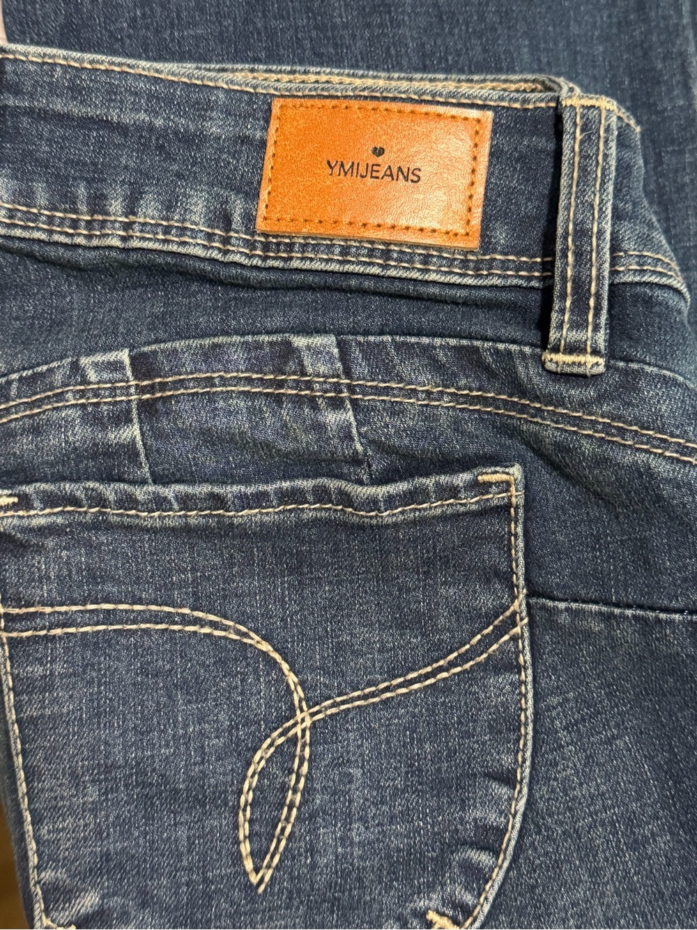 YMI Jeans “Wanna Betta Butt” Mid Rise Dark Wash Bootcut Flare - Picture 8 of 14
